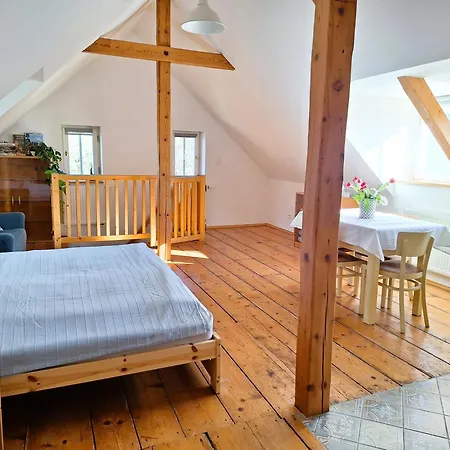 Na Sypce Apartamento Bela (Liberec)